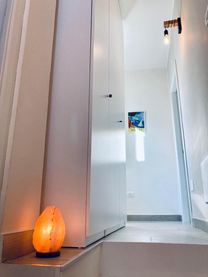 נאפולי Casa Donna Francy City Center מראה חיצוני תמונה